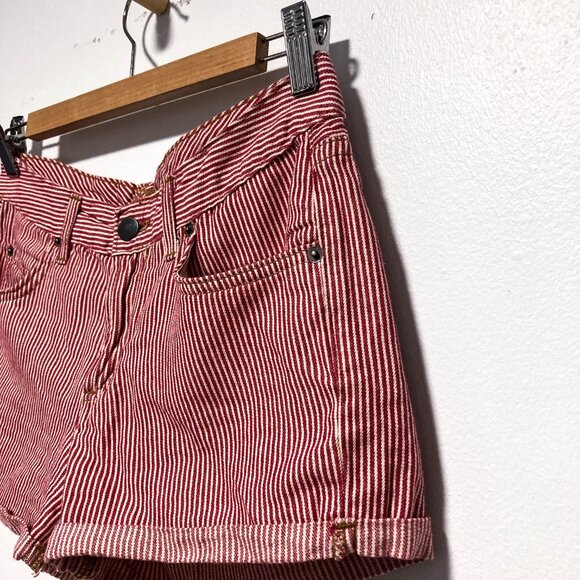 100% Cotton Low Rise Short Shorts Red and White stripe Size 4 - Picture 15 of 15